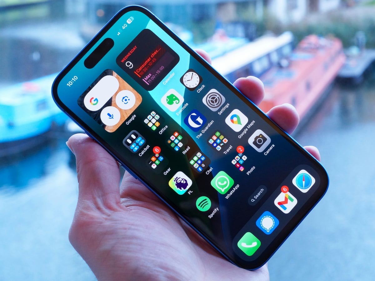 iPhone 16