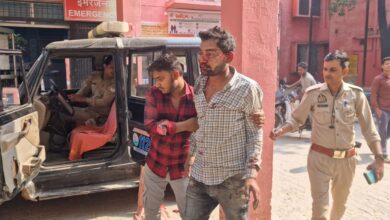 मार्ग दुर्घटनाओं में दो युवक हुए घायल