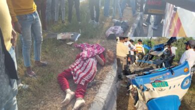 राहगीर को बचाने के चक्कर में नहर में जा पलटी कार बाल-बाल बच्चे लोग