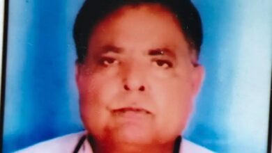 ठेकेदार का शव