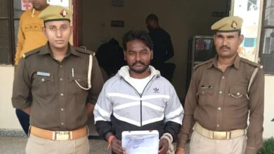 पुलिस ने तमंचा