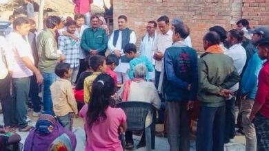 आवारा पशुओं से ऊँचाहार की जनता परेशान है- अतुल सिंह