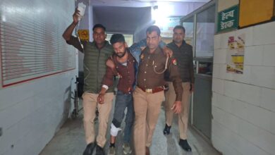 पुलिस की लुटेरे बदमाश से मुठभेड़