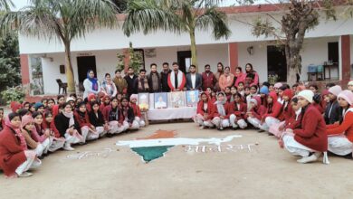 वंदे मातरम् के 150 वर्ष पूरे होने पर दीप प्रज्ज्वलन कर सामूहिक वंदे मातरम् गाया गया