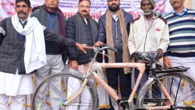 विकास सिंह व प्रियंका सिंह