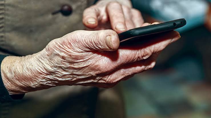 Smartphone Addiction in Elderly 2026