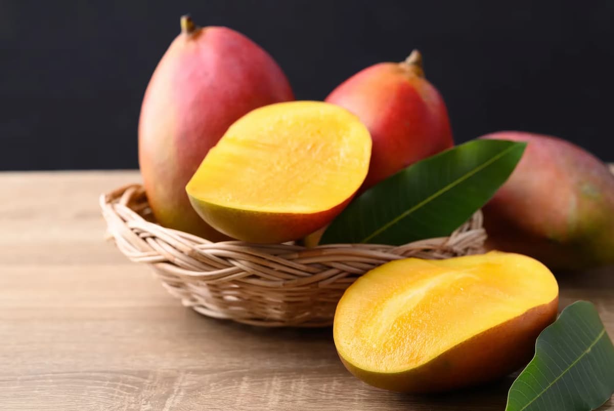 Mango vs Aamras Health Benefits