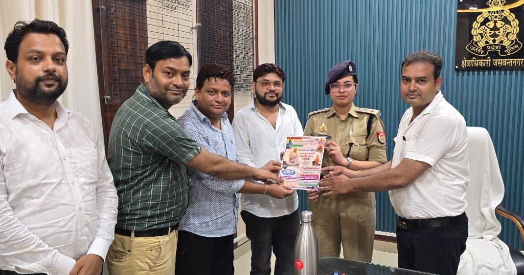 नगर में वर्षायोग की तैयारियां तेज, जैन समाज ने सीओ को दिया आमंत्रण