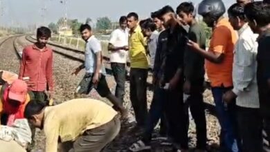 ट्रेन से गिरकर किशोर हुआ घायल