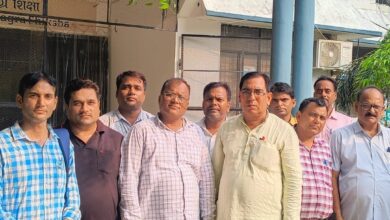 बीएसए सुलतानपुर से मिला प्राथमिक शिक्षक संघ का प्रतिनिधि मंडल