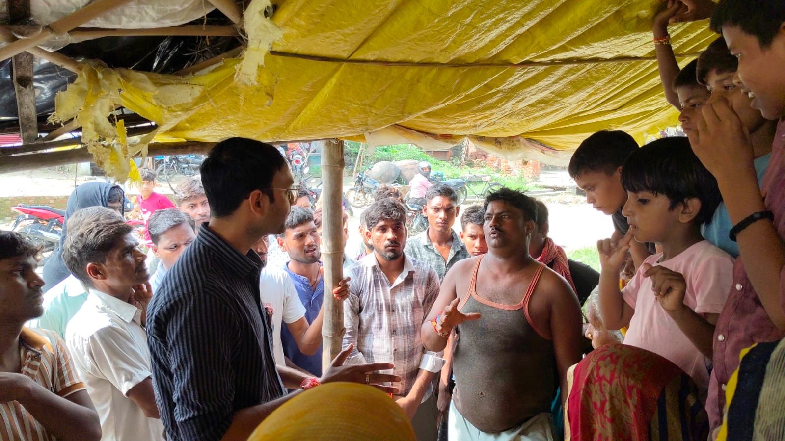 महिलाओं ने शराब ठेका का किया विरोध प्रदर्शन