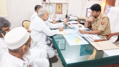 राष्ट्रगान प्रकरण को लेकर कांग्रेस ने थाने पहुंचकर सौंपा ज्ञापन