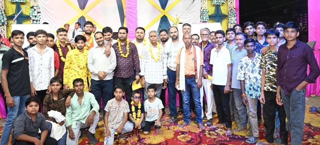 ज़बानी कीर्तन के जंगी मुकबला में मची धूम