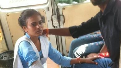 ट्रक की टक्कर से साइकिल सवार छात्रा घायल