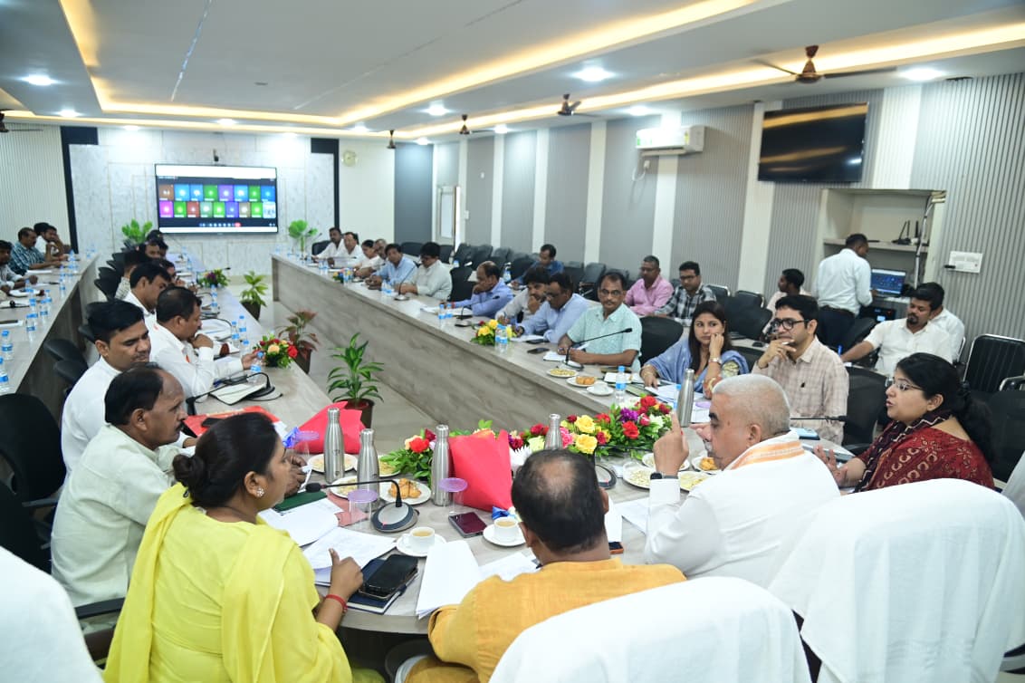 शासन की मंशा अनुरूप संचालित किया जाए सेवा संकल्प अभियान : राकेश सचान