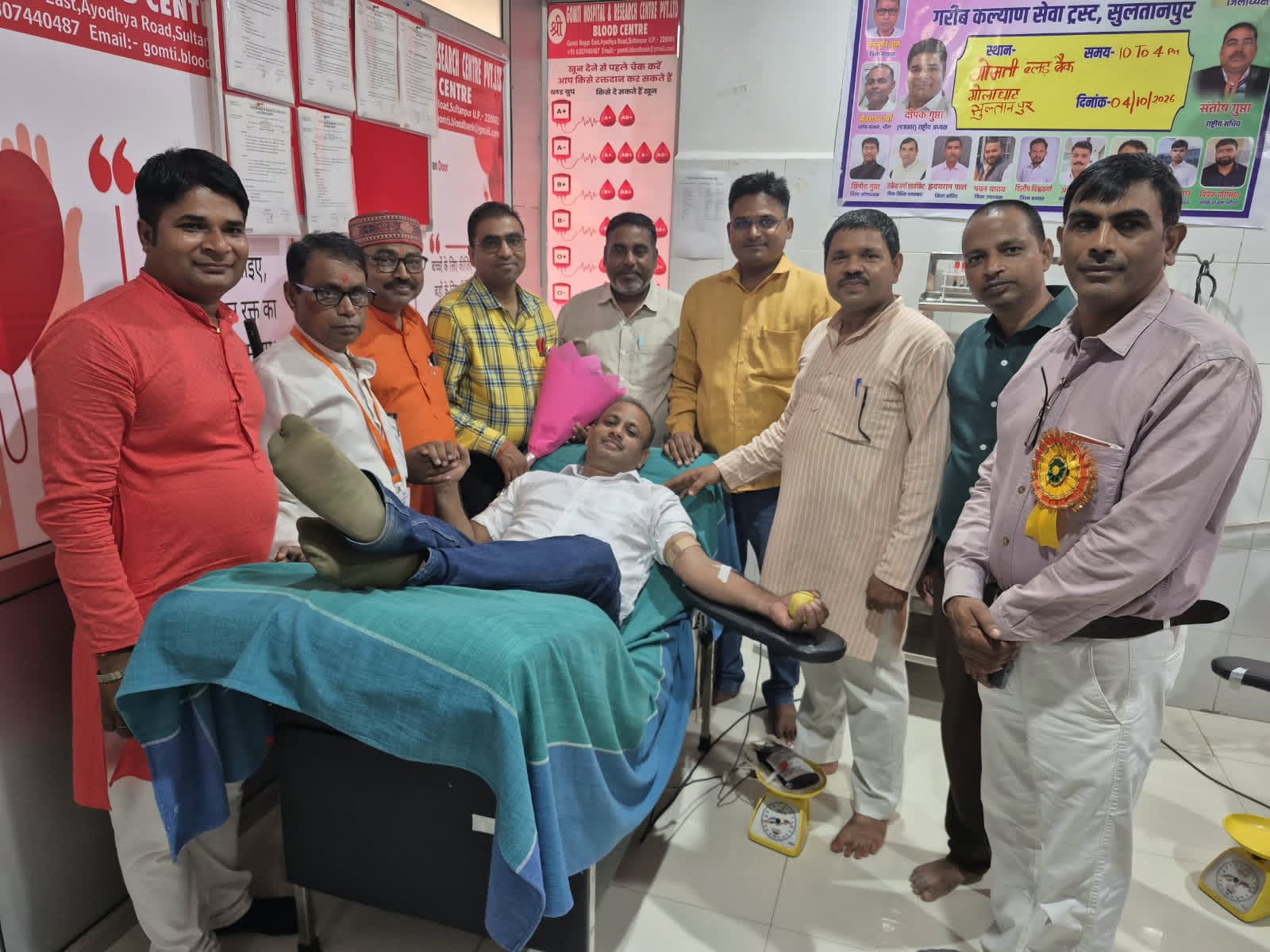 गांधी जयंती के अवसर पर रक्तवीरों ने किया रक्तदान