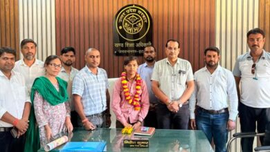 नव्या बनीं बीईओ, रावी ने संभाली प्रधानाध्यापक की कुर्सी