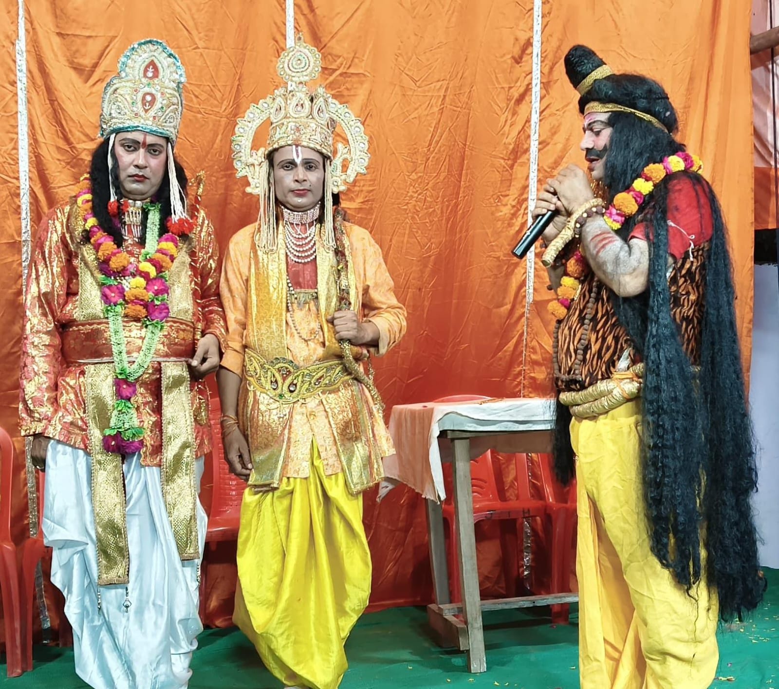 लक्ष्मण-परशुराम के तीखे प्रसंगों ने बांधा समां