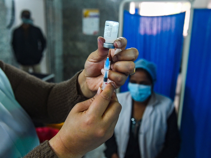 Photo of देश के कई हिस्सों में कोरोना वैक्सीन का दूसरा ड्राई रन जारी, देशवासियों को जल्द मिलेगी वैक्सीन