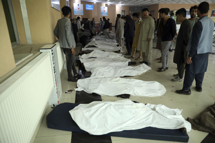 Photo of अफगानिस्तान: काबुल के एक बालिका विद्यालय में हुआ भीषण बम धमाका, 50 लोगों की हुई मौत