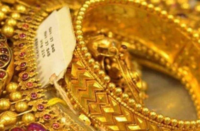Photo of सोना-चांदी के दामो में उतार-चढ़ाव जारी, जानिये क्या है 24 कैरेट सोने की कीमत