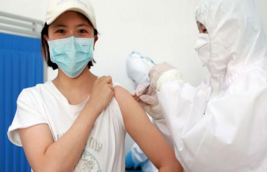 Photo of 73 साइड इफेक्‍ट के बाद WHO ने आपातकालीन उपयोग के लिए चीन की वैक्सीन को किया सूचीबद्ध