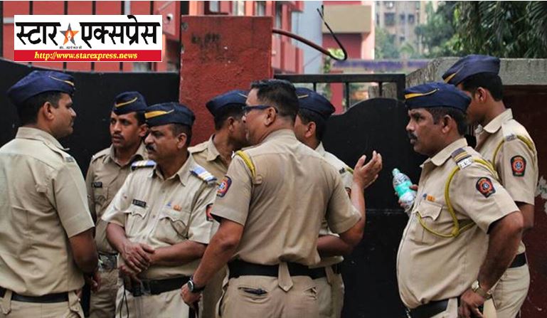 Photo of लखनऊ: अब ड्यूटी के दौरान पुलिसकर्मी मोबाइल का नहीं कर सकेंगे इस्तेमाल
