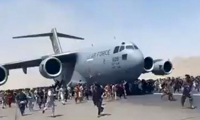 Photo of अफगानिस्तान में फंसे भारतीयों की होगी वापसी, विमान ने भरी उड़ान