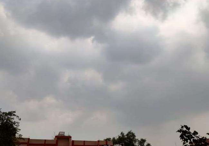 Photo of यूपी में बारिश की संभावना हुई कम, इन जगहो पर होगी बूंदा-बांदी