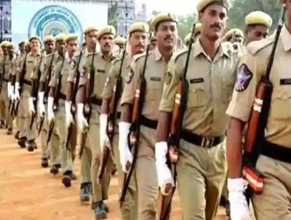 Photo of एसएससी दिल्ली पुलिस हेड कांस्टेबल के बंपर पदों पर निकली भर्ती, जानिये पूरी डिटेल