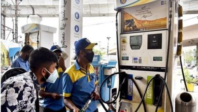 Photo of जारी हुई पेट्रोल-डीजल की नई कीमतें, जानें लखनऊ-नोएडा में तेल के क्या है रेट