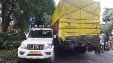 Photo of सुलतानपुर- चेकिंग के दौरान ARTO टीम को ट्रक ने रौंदा, सिपाही समेत दो की मौत