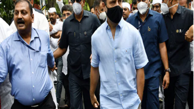 Photo of कांग्रेस ने सड़कों पर किया जोरदार प्रदर्शन, राहुल समेत कई कांग्रेस सांसद हिरासत में