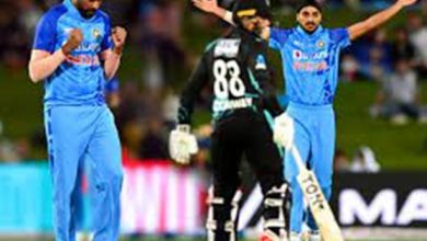 Photo of न्यूजीलैंड ने पहले बल्लेबाजी करते हुए 160 रनों का स्कोर किया खड़ा, सिराज-अर्शदीप ने किया ये कमाल