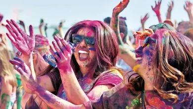 Photo of  होली के रंग में खुद को रंगिए, त्योहार के उत्साह में सेहत का ख्याल रखना न भूले
