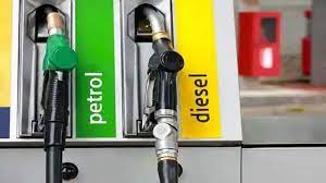 Photo of Fuel Price Today: पेट्रोल-डीजल सस्ता या महंगा? कच्चे तेल के भाव पर जानें लेटेस्ट अपडेट 