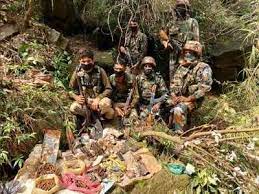 Photo of राजौरी के ‘केसरी हिल्स’ की गुफाएं क्यों बनीं आतंकियों की शरणस्थल? 