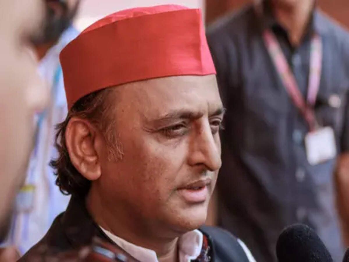 अखिलेश यादव