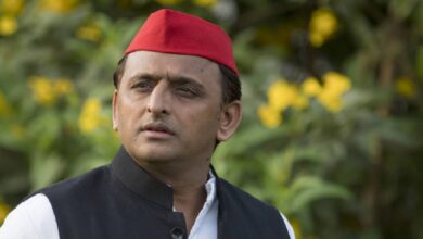 अखिलेश यादव