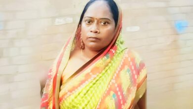 woman jumped into Ganga
