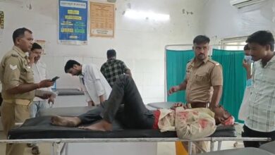 ट्रक