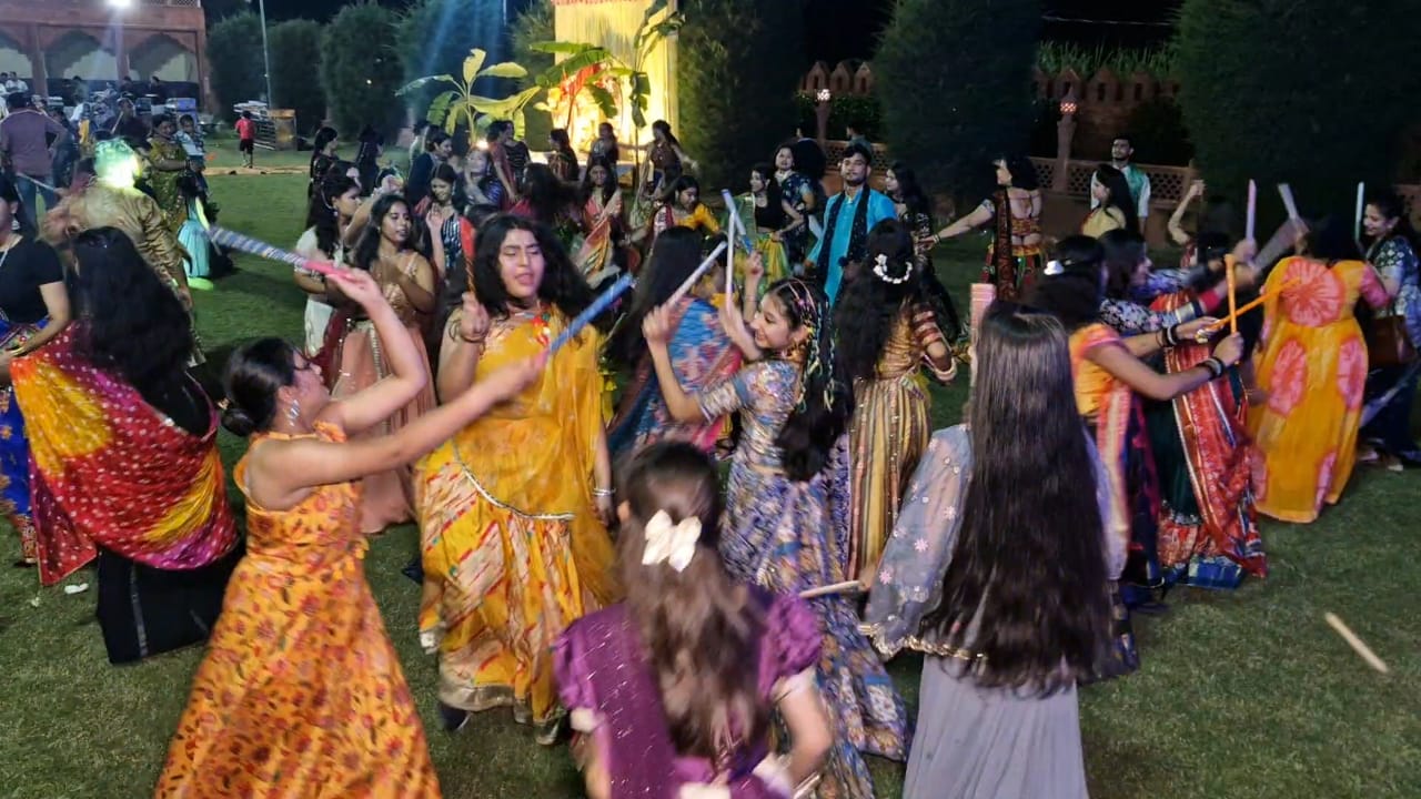 डांडिया नृत्य