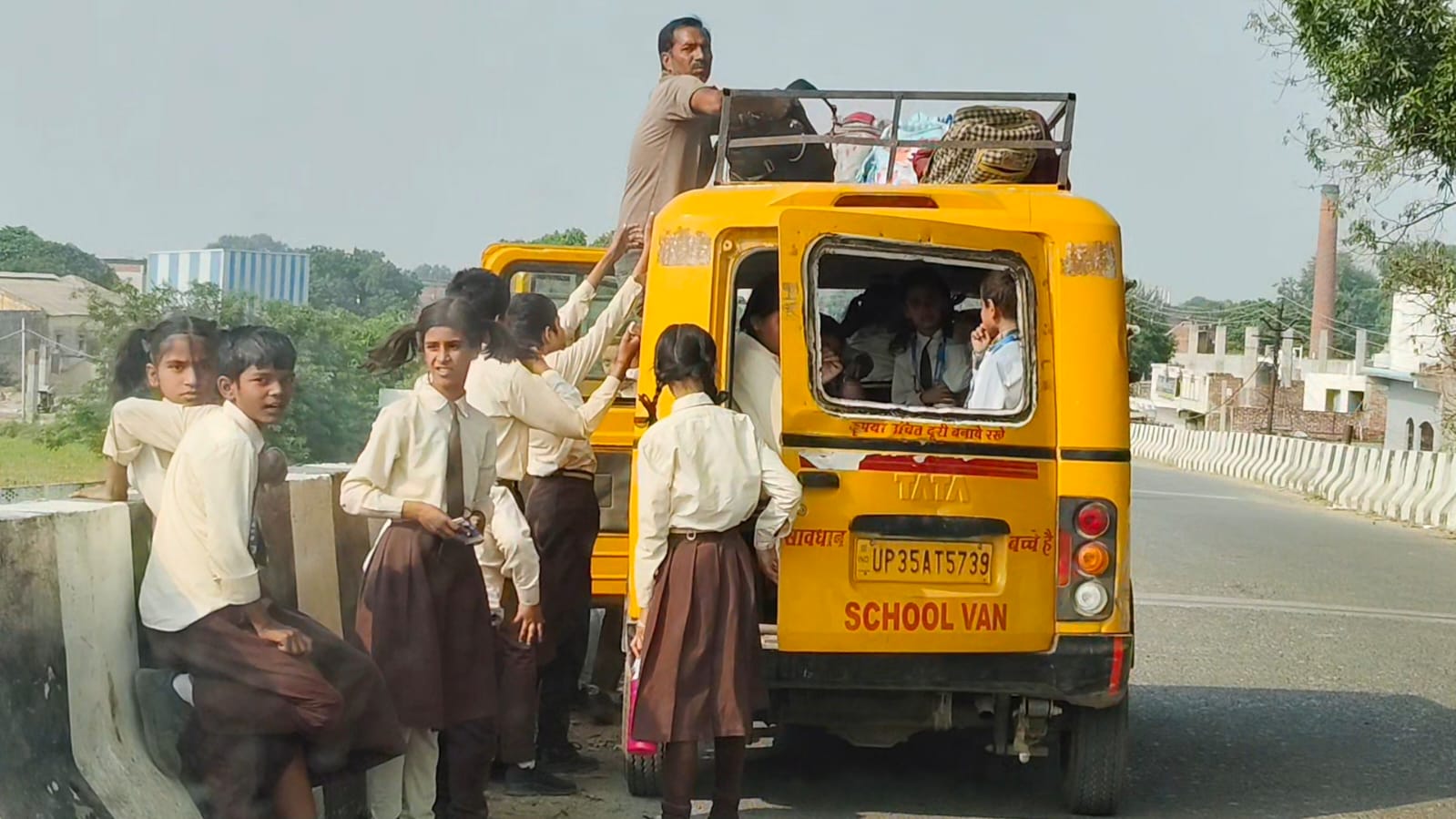 बीच रास्ते में खराब
