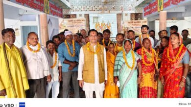 On the occasion of Maharishi Valmiki Jayanti, continuous Ramayana recitation was organised at Shri Ram Janaki Temple.