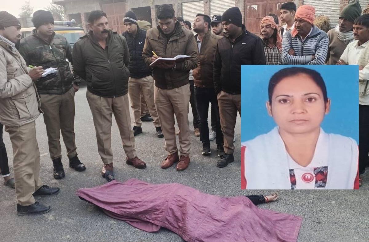 सर्विस रोड पर मिला महिला का शव