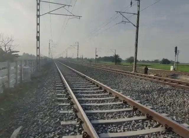 रेल ट्रैक फ्रैक्चर
