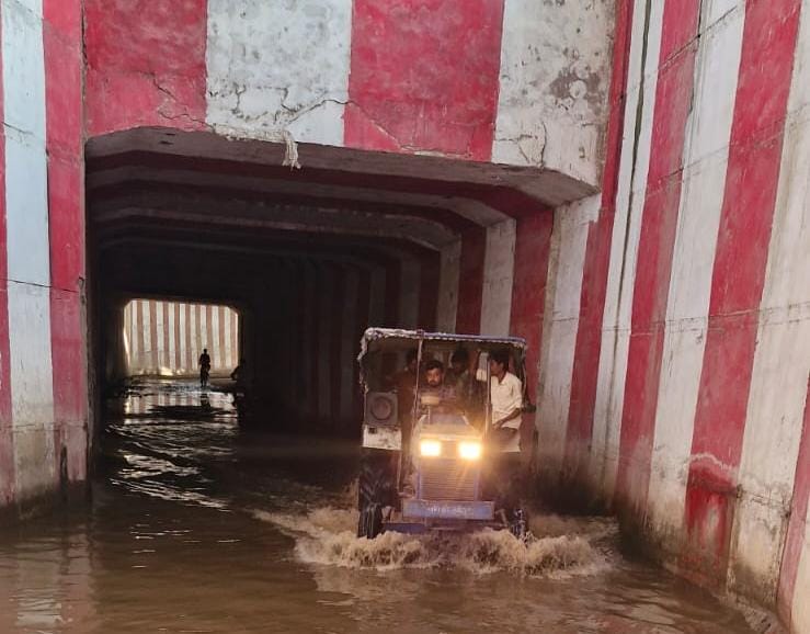 रेलवे अंडरपास