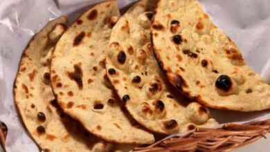 eating stale chapati