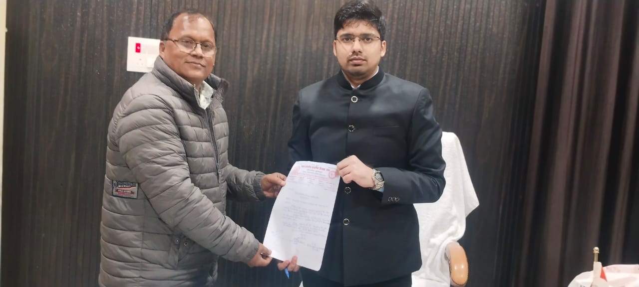 उत्तर प्रदेशीय प्राथमिक शिक्षक संघ ने किया विद्यालयों के समय में परिवर्तन की मांग
