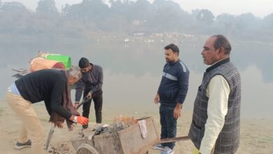 गोमती मित्रों ने किया श्रमदान, सीताकुंड धाम पर चलाया सफाई अभियान